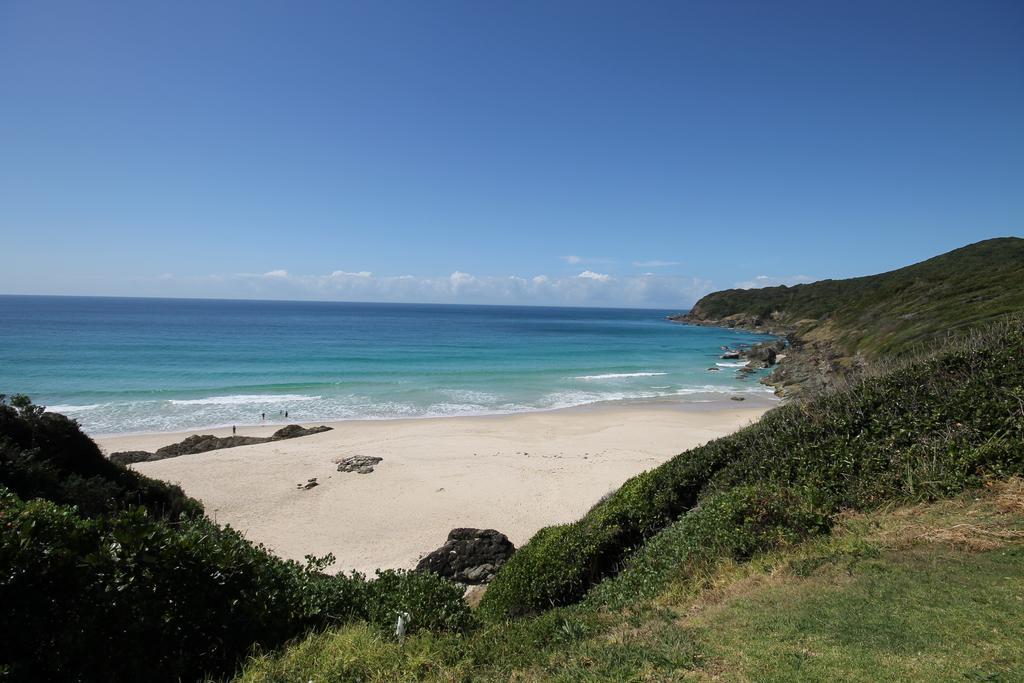 Chill-Out Beachside - Main Beach Forster Room photo